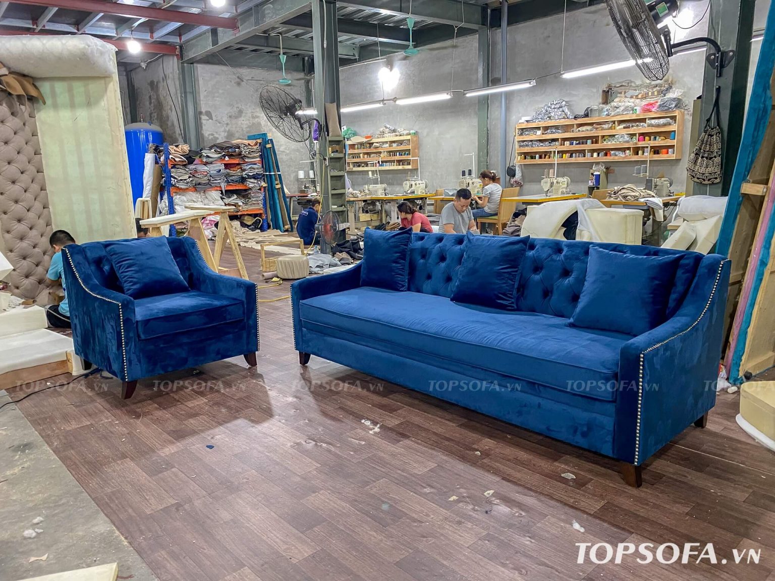 Sofa văng nỉ nhung TS325 phù hợp với mọi không gian