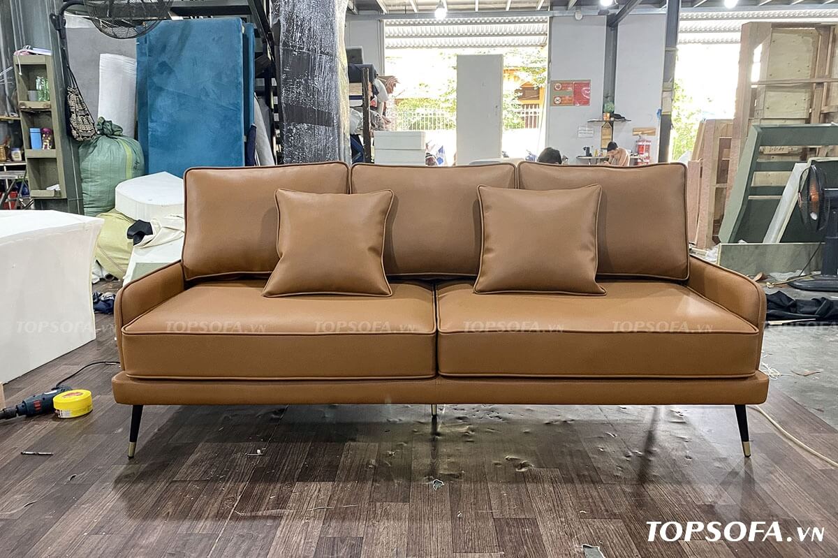 Dù là sofa nhập khẩu hay sofa đóng sẵn đều có những ưu nhược điểm riêng. 