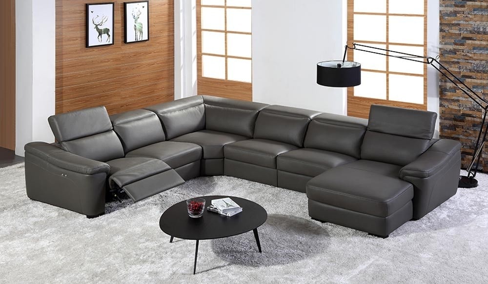 Sofa da góc chữ U phù hợp nhất với các phòng khách có diện tích lớn