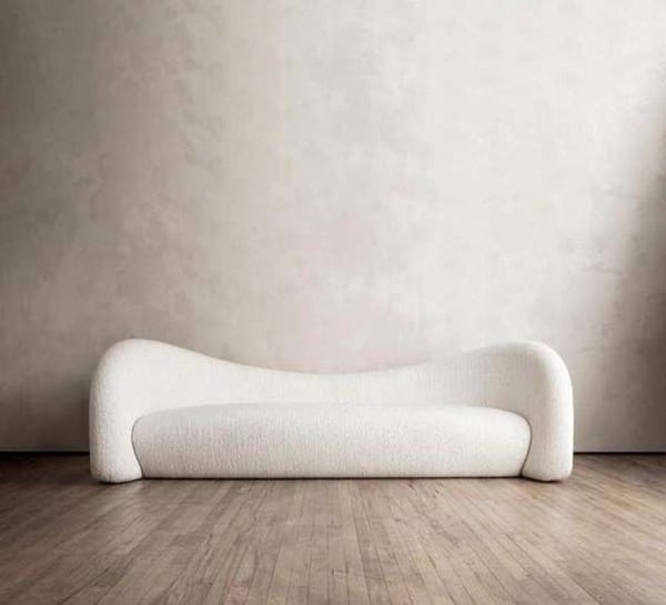 Thêm một kiểu dáng sofa trắng uống cong nhưng mẫu này được thiết kế uốn cong phần đệm lưng trên khá ấn tượng