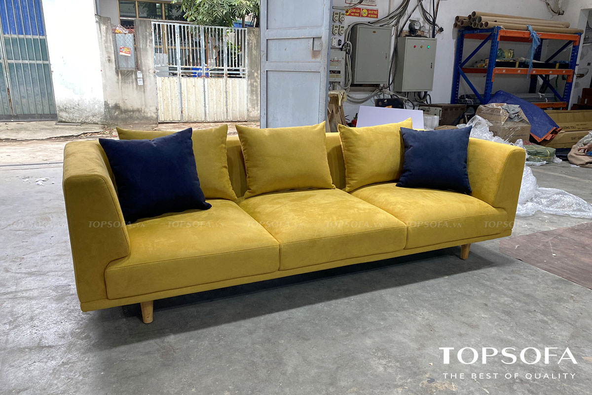 Sofa văng giường dài 2m4 đủ để một người có thể nằm nghỉ ngơi khi cần hoặc ngồi để tiếp khách