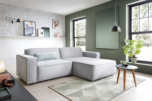 Với phần đệm ngồi kích thước lớn, mẫu ghế sofa góc 2m này có thể giải quyết bài toán tiết kiệm diện tích hoàn hảo khi kết hợp hộc chứa đồ và giường kéo bên trong phần đệm ngồi