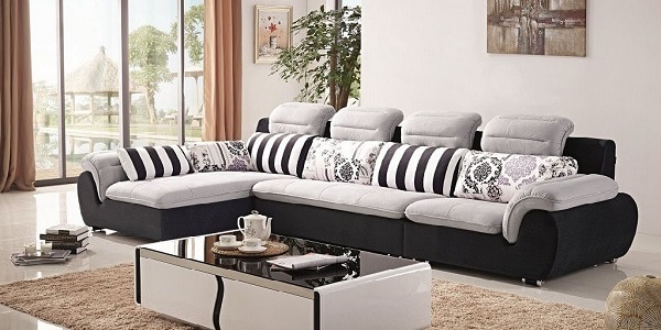 Do tính chất thiết kế đầu tròn mềm mại, dòng sofa này giúp cho việc nghỉ ngơi thư giãn trở nên tối ưu hơn, từ đó giúp gia chủ giảm được các chứng đau vai gáy, cổ.