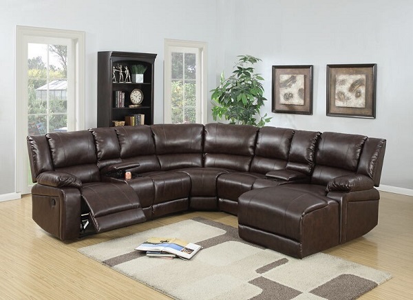 Mẫu sofa chữ U với họa tiết trơn, màu sắc tối giản rất thích hợp với phong cách cổ điển, vừa có thể là món đồ hiện đại, đặt tại bất cứ gian phòng nào