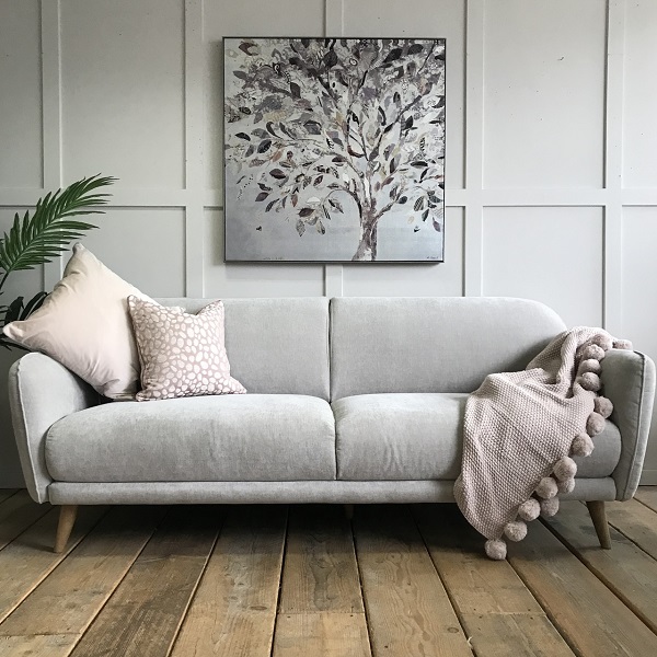 Sofa văng được thiết kế 2 chỗ ngồi vừa vặn, thích hợp với không gian vừa và nhỏ.