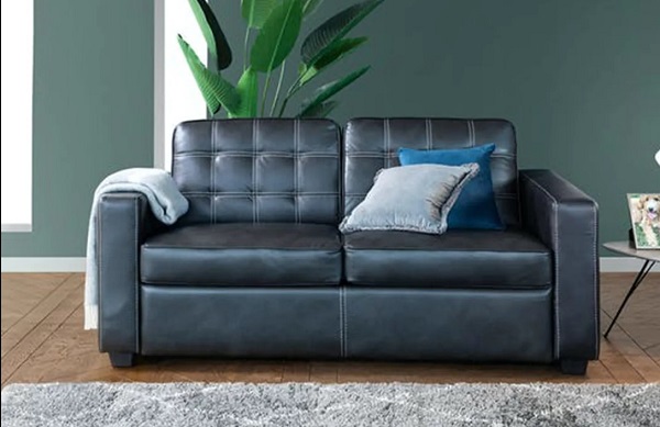 Sofa có kích thước nhỏ gọn nhưng vẫn mang lại sự tiện nghi cho không gian sống. 