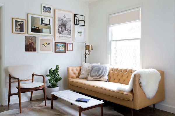 Mẫu sofa màu vàng nhạt này lại đem lại cho căn phòng nguồn năng lượng và sự tươi mới. Thiết kế gọn gàng giúp bạn dễ dàng đặt ở nhiều vị trí khác nhau.
