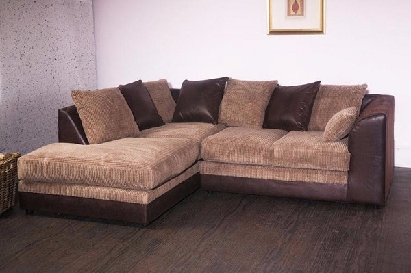 Nổi bật với gam màu xanh đậm và chất liệu da lộn mềm mịn, êm ái. Sofa góc da lộn TS217 chắc chắn là món đồ không thể thiếu trong ngôi nhà của bạn. 