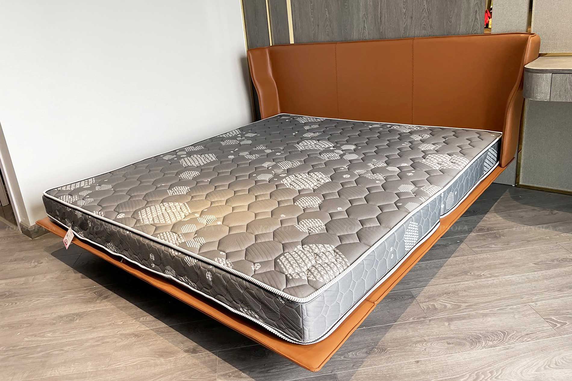 Giường ngủ bọc da bò thật TS632