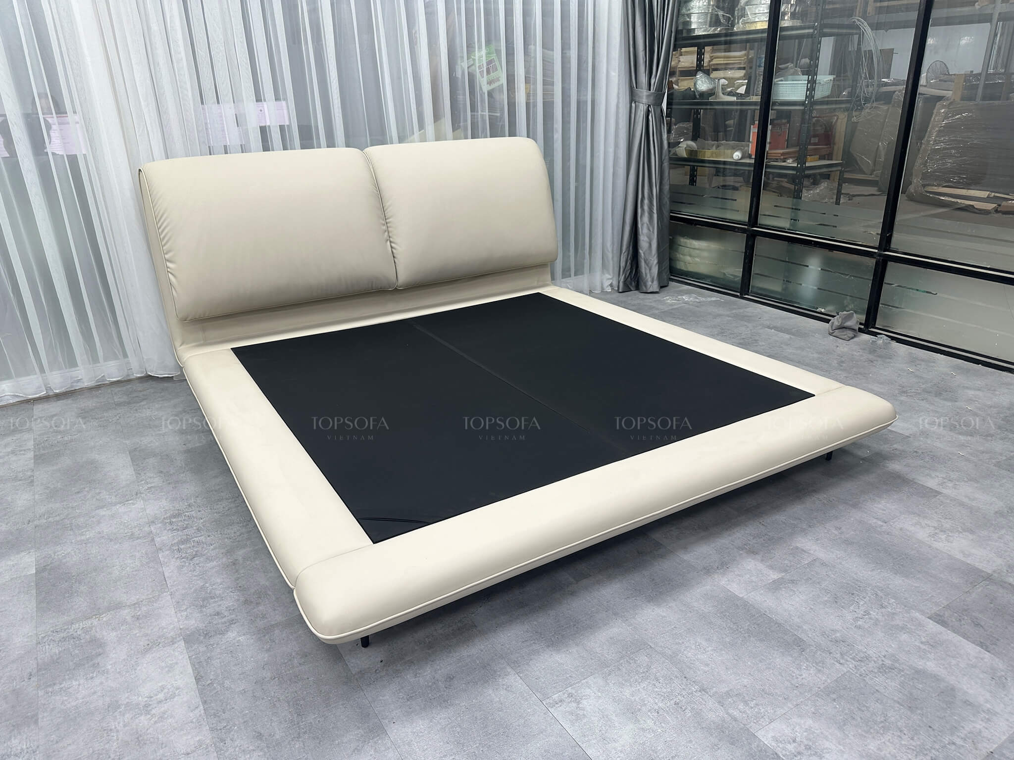 giường ngủ bọc da tại Huế