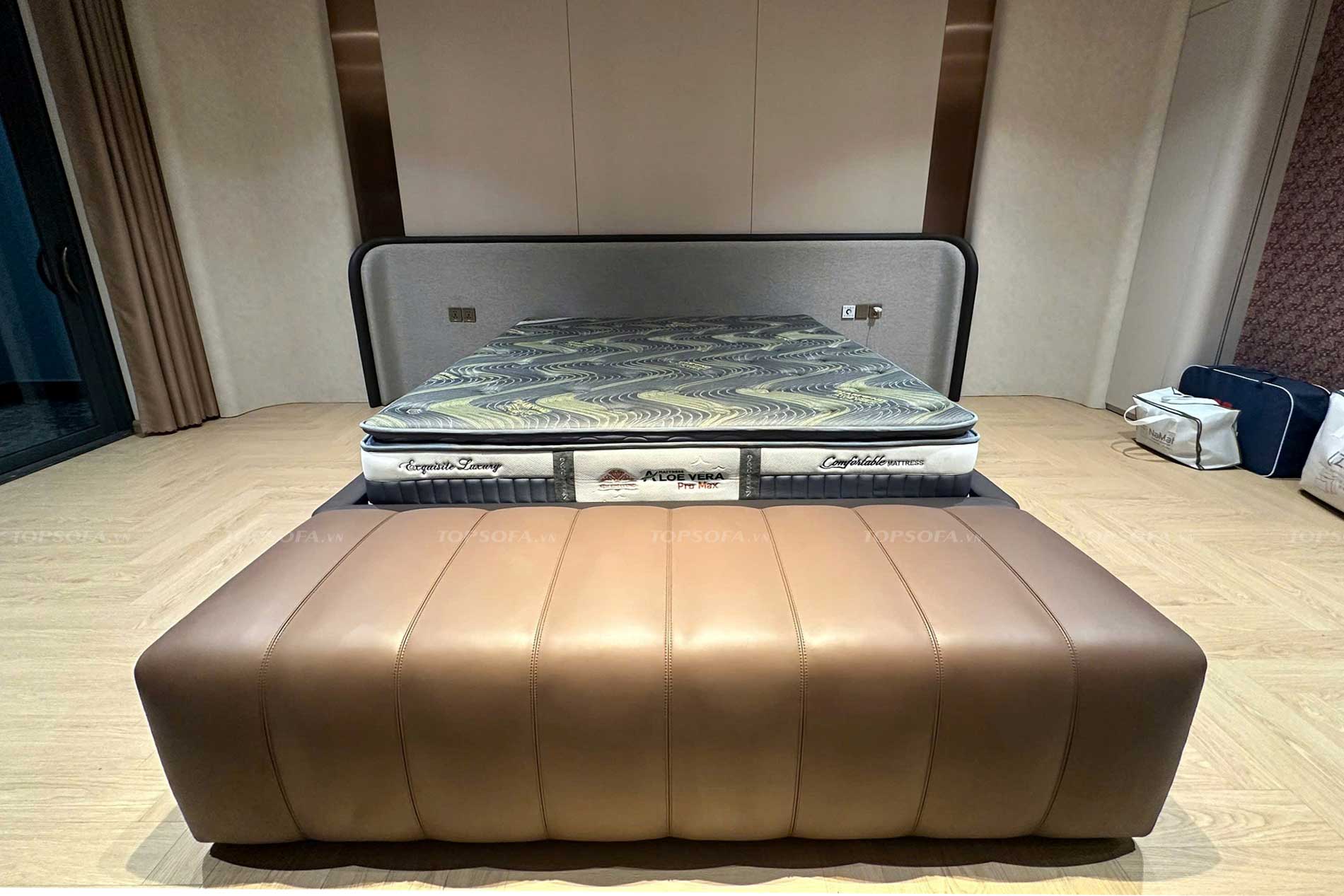 Giường ngủ cao cấp luxury TS670
